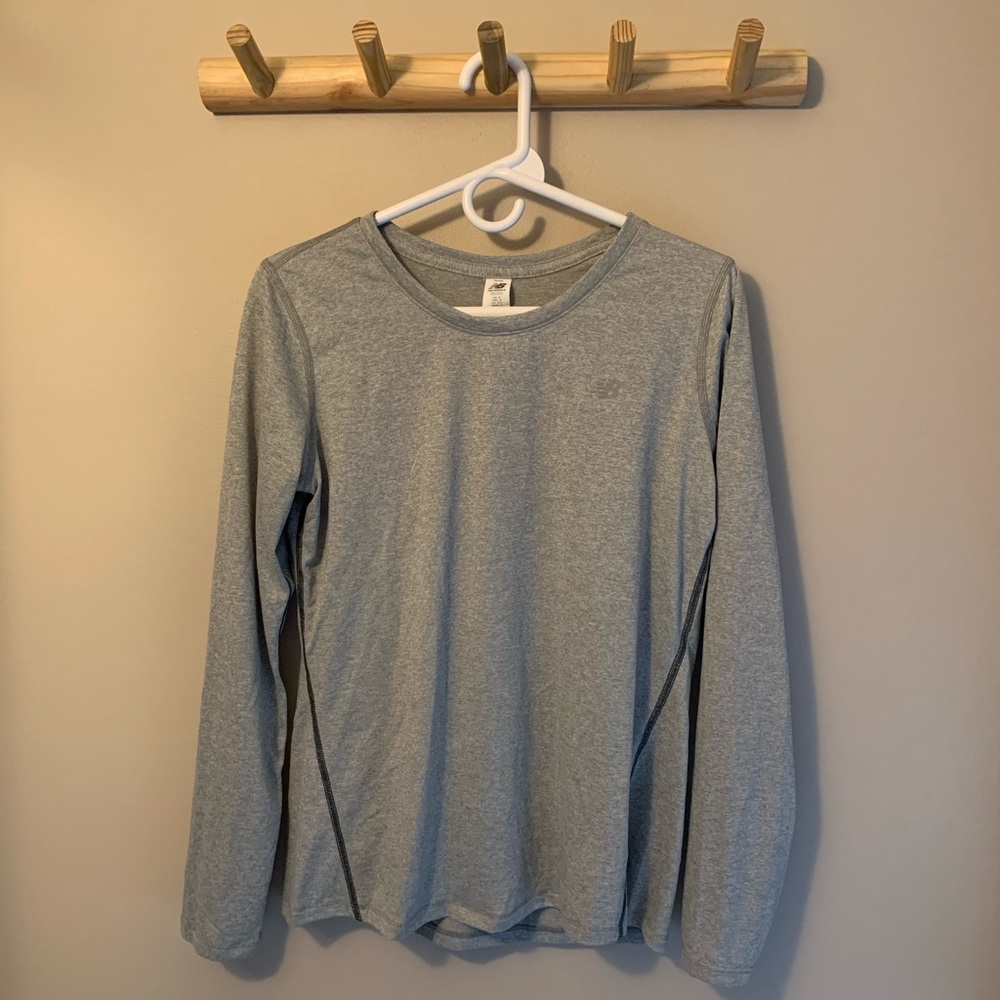 Women’s Gray Long Sleeve Top